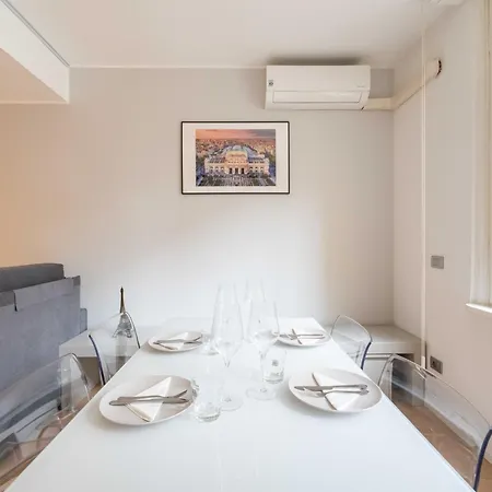 18 Centro Duomo Apartman *